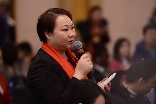 俄罗斯阿尔法电视台记者提问