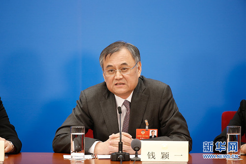 图为全国工商联副主席、清华大学经济管理学院院长钱颖一。新华网 中国政府网 陈杰 摄