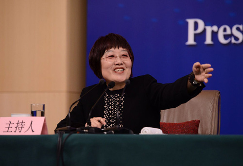 记者会主持人