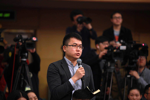 上海人民广播电台记者提问