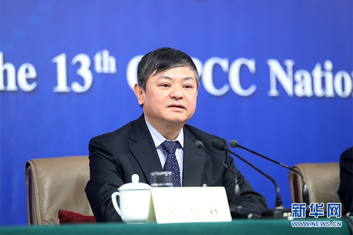 图为全国政协委员黄润秋。新华网 中国政府网 陈杰 摄