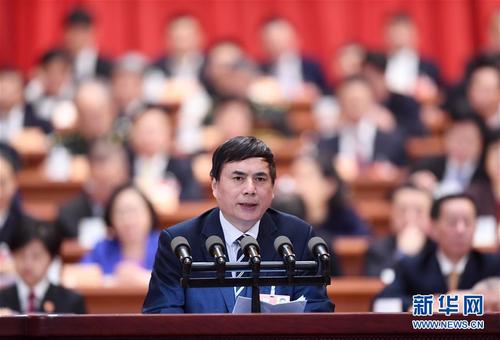 杨健
