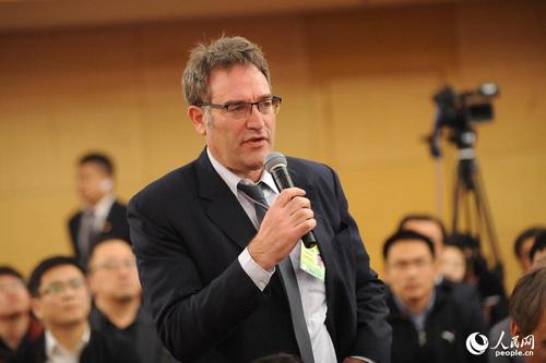 路透社记者提问 人民网记者 郝勇 摄