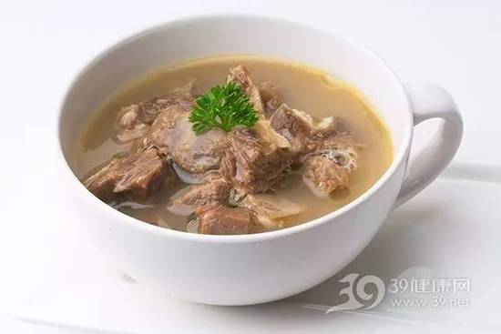 煲汤时间越长越好？盘点4大煲汤误区