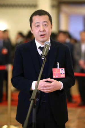 （5）全国人大代表接受采访