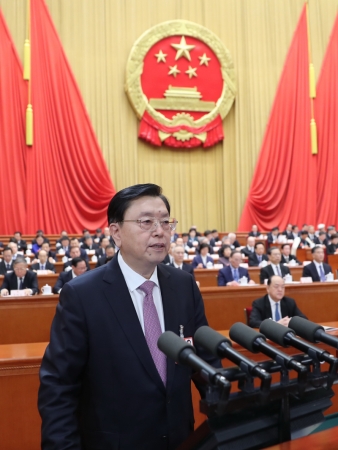（2）张德江作全国人大常委会工作报告
