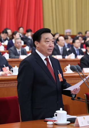 （2）十三届全国人大一次会议举行第三次全体会议