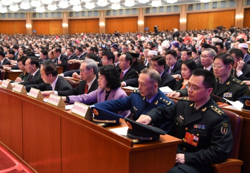 （5）十三届全国人大一次会议举行第三次全体会议
