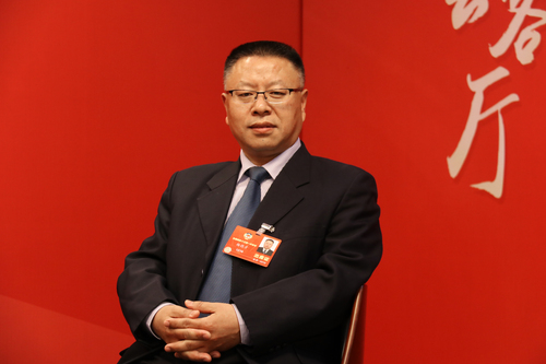 杨德才委员-正面