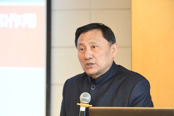 霍勇委员发言