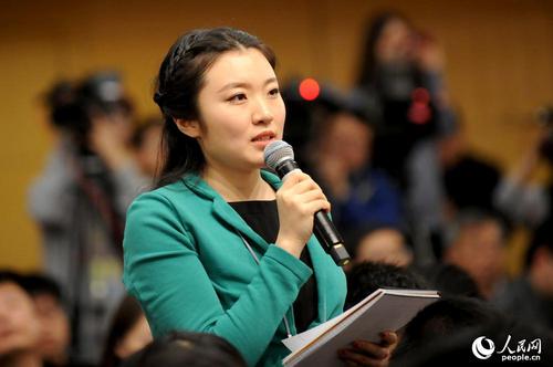 新华社记者提问 人民网记者 郝勇 摄