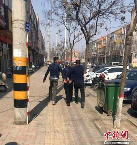 犯罪嫌疑犯被警方抓获。隆尧县公安局供图