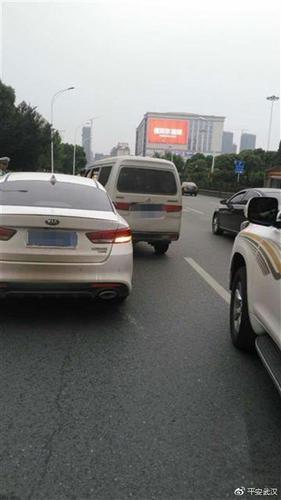 车技差？轿车1年半发生500起事故 还赚了百万元