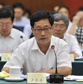 全国政协委员、中国铁路总公司原副总经理卢春房：避免国有企业过度负债
