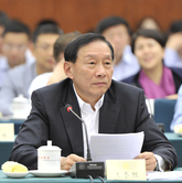 全国政协农业和农村委员会副主任、香港上海汇丰银行行政总裁王冬胜：打赢防控金融风险攻坚战