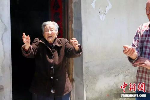 点击进入下一页