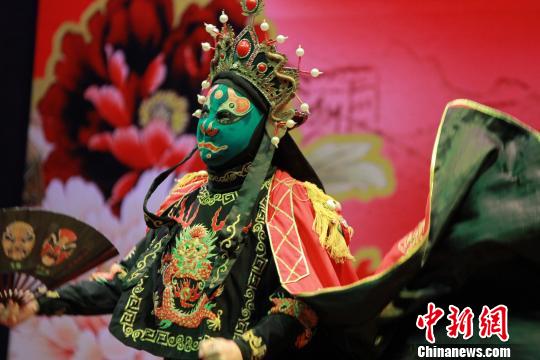 图为演出现场。《柬中时报》提供