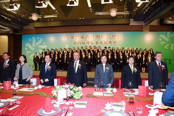 1b4a6bf3-f3b7-4d7e-873f-e48cb672db68.jpg