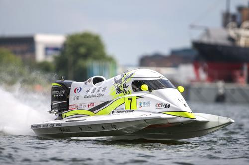 中国侨网为期三天的2018 U.I.M.F1摩托艇世界锦标赛伦敦大奖赛落下帷幕，图为中国队赛艇。（《欧洲时报》英国版） 