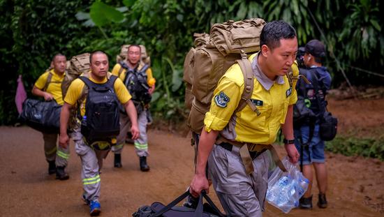 泰国被困洞穴13少年被发现 当地指挥官:谢谢中国