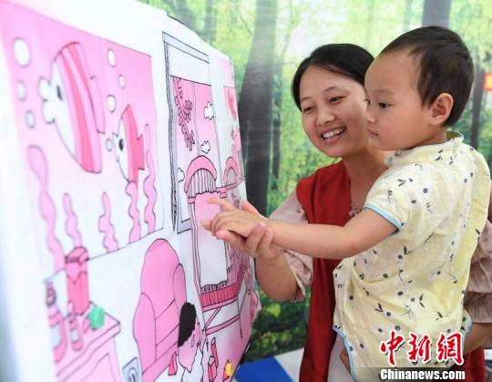 医院将举行一系列以意外伤害预防为主题的体验课堂。　孙国根 摄