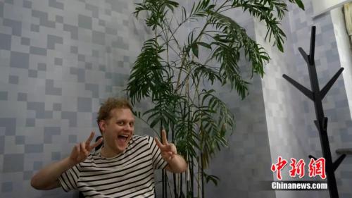 点击进入下一页