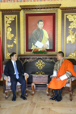 锐参考 就在这两天，中国高官突然访问了这个未建交的神秘邻国……