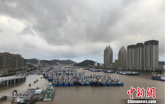 此前台风“安比”过境前的舟山。　张斌 摄