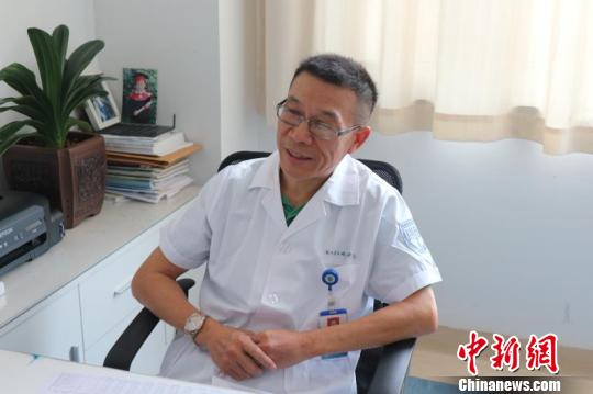 浙江省立同德医院精神一科主任医师金卫东。　张诗雨 摄