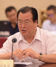 吹响文艺号角 大力弘扬劳模精神和工匠精神