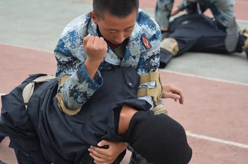 反恐捕获训练
