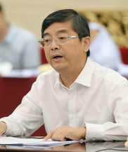 落实政府责任  改革服务价格  完善公立医院运行新机制