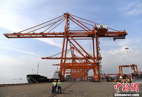 图为广西钦州保税港区泊位。(资料图片)
<a target='_blank' href='http://www.chinanews.com/'>中新社</a>记者 俞靖 摄