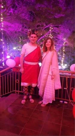 土耳其女大使被紧急召回 只因穿了这种风格的衣服