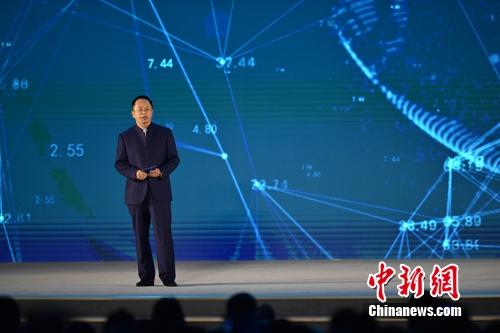 周鸿祎在互联网大会上介绍360安全大脑。<a target='_blank' href='http://www.chinanews.com/' >中新网</a> 李骏 摄