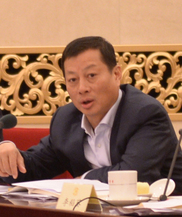 积极推广应用混合动力卡车