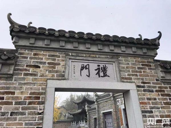 点击进入下一页