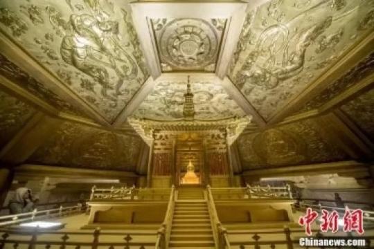 2008年5月7日，龙泉寺院东侧台发掘出一座不晚于武周时期的佛塔地宫，为了保护文物遗址，展现唐代佛塔魅力，当地政府开始复建这座舍利塔。　韦亮 摄