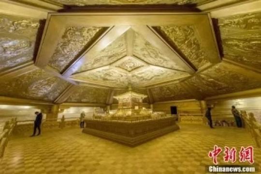 太山龙泉寺唐代舍利塔遗址大约修建于武周至唐景云年间，保存完整，是中国以佛塔地宫瘗埋舍利的早期实例，也是佛教传入中国后与当地文化相融合的实物见证。　韦亮 摄