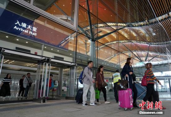 港珠澳大桥香港口岸旅检大楼。<a target='_blank' href='http://www.chinanews.com/'>中新社</a>记者 张炜 摄