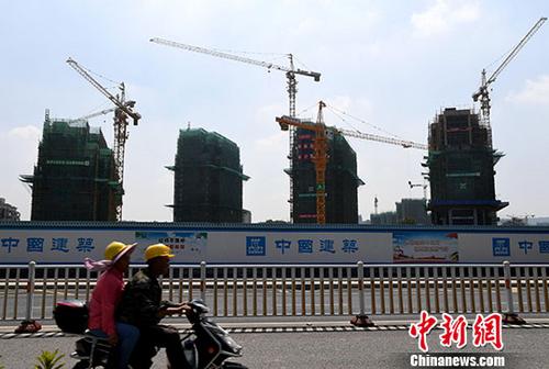 资料图：一处在建楼盘。<a target='_blank' href='http://www.chinanews.com/'>中新社</a>记者 张斌 摄