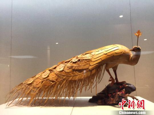 图为竹编工艺品。　项菁 摄