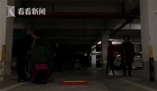 天冷广场舞大妈转战地下车库 居民:碰到人谁的责