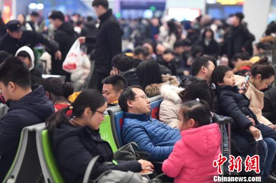 杭州东站。　张煜欢 摄