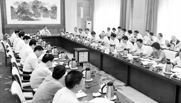 2018年7月23日，中共中央政治局常委、全国政协主席汪洋主持召开调研协商座谈会，与民主党派中央、全国工商联负责人和无党派人士代表，就相关党派团体开展的推动实施乡村振兴战略重点考察调研进行协商。