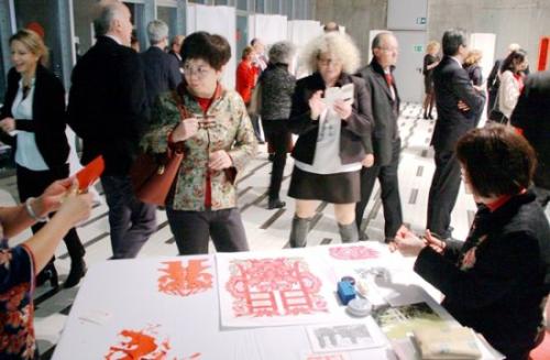 点击进入下一页