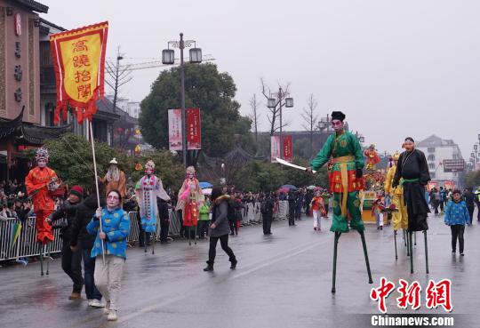 点击进入下一页