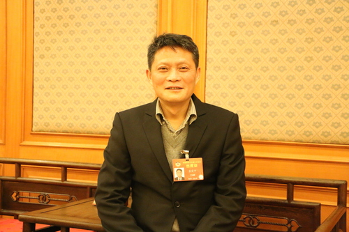 袁爱平