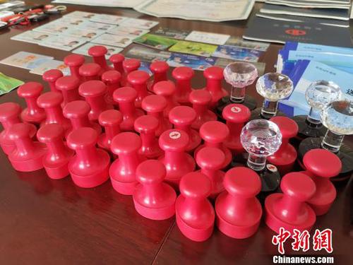 图为涉案公章。　警方供图 摄
