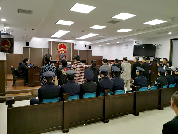 95后陷白条诈骗案:6次假冒他人 全都通过面签
